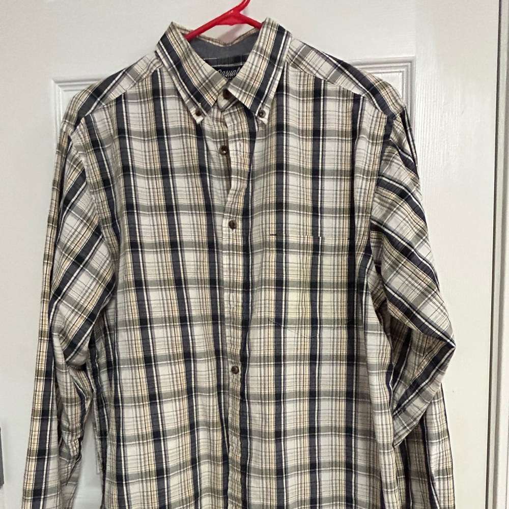 Men’s long sleeve button up